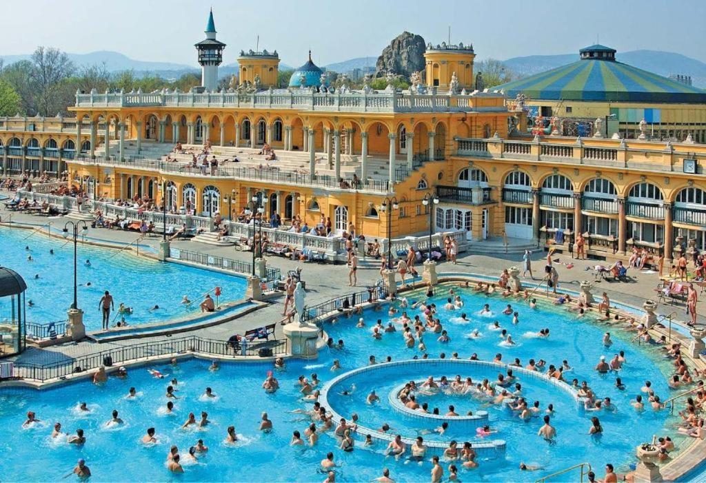 Budapest Central Andrassy Apartment ภายนอก รูปภาพ